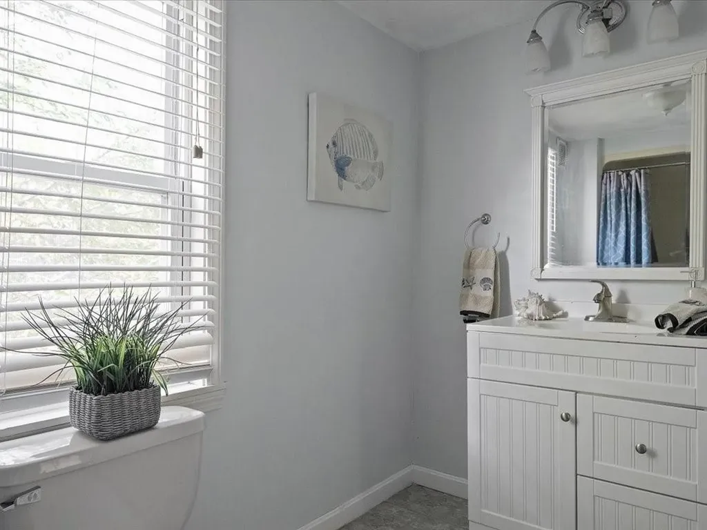 23 Huron Street Warwick RI 02889