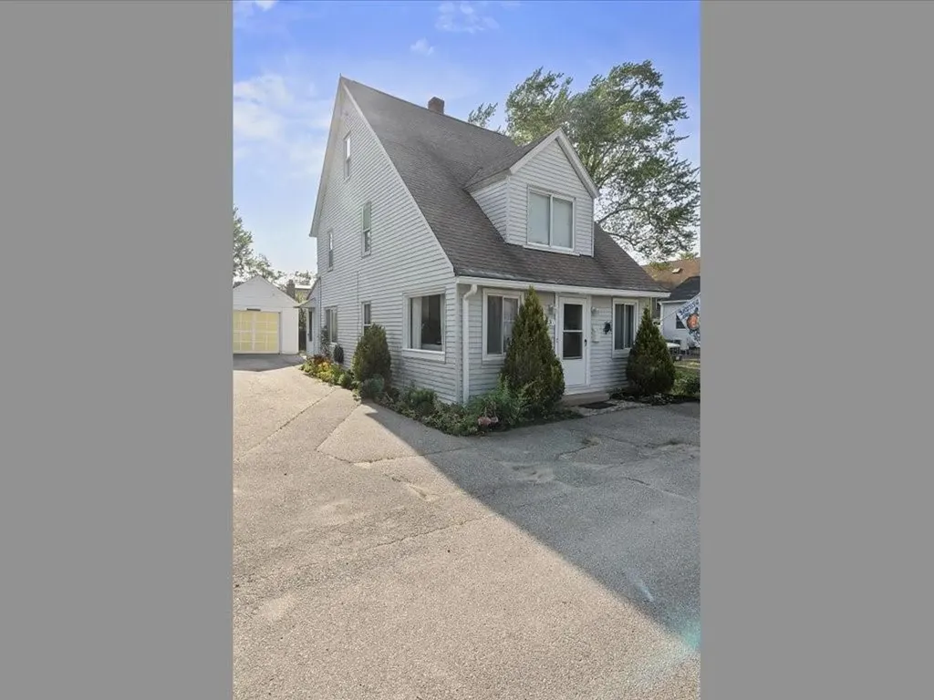 23 Huron Street Warwick RI 02889
