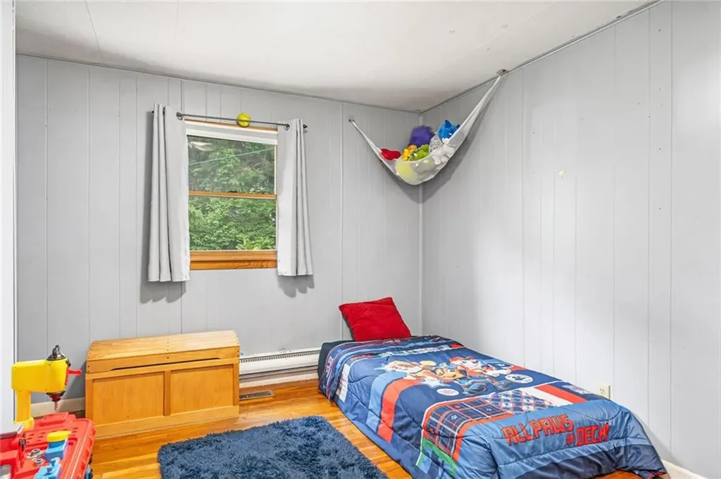 25 Dinonsie Way South Kingstown RI 02879