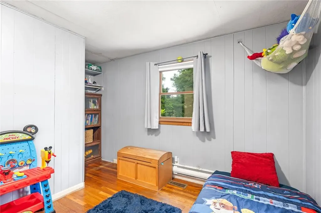 25 Dinonsie Way South Kingstown RI 02879