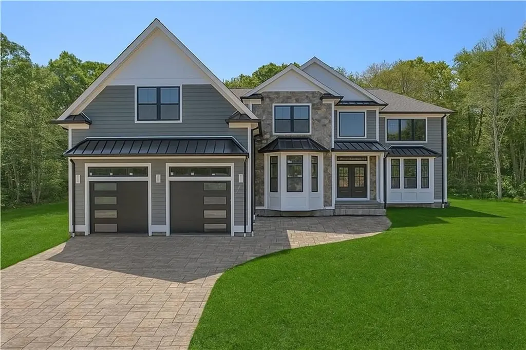 140 South Pier Road Narragansett RI 02882