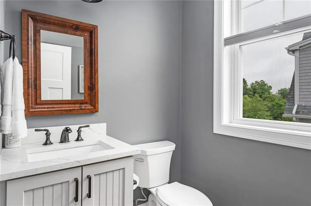 100 Algonquin Road Narragansett RI 02882