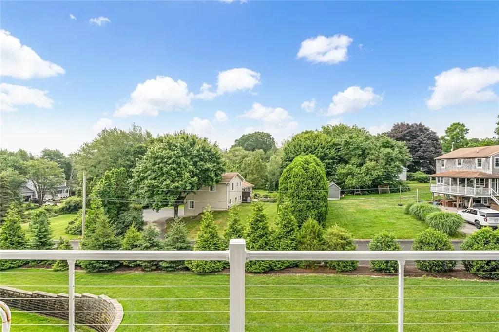 100 Algonquin Road Narragansett RI 02882