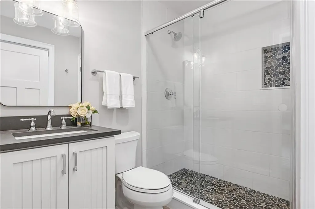 100 Algonquin Road Narragansett RI 02882