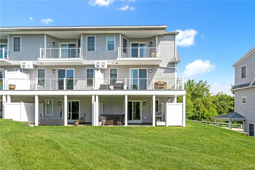 100 Algonquin Road Narragansett RI 02882