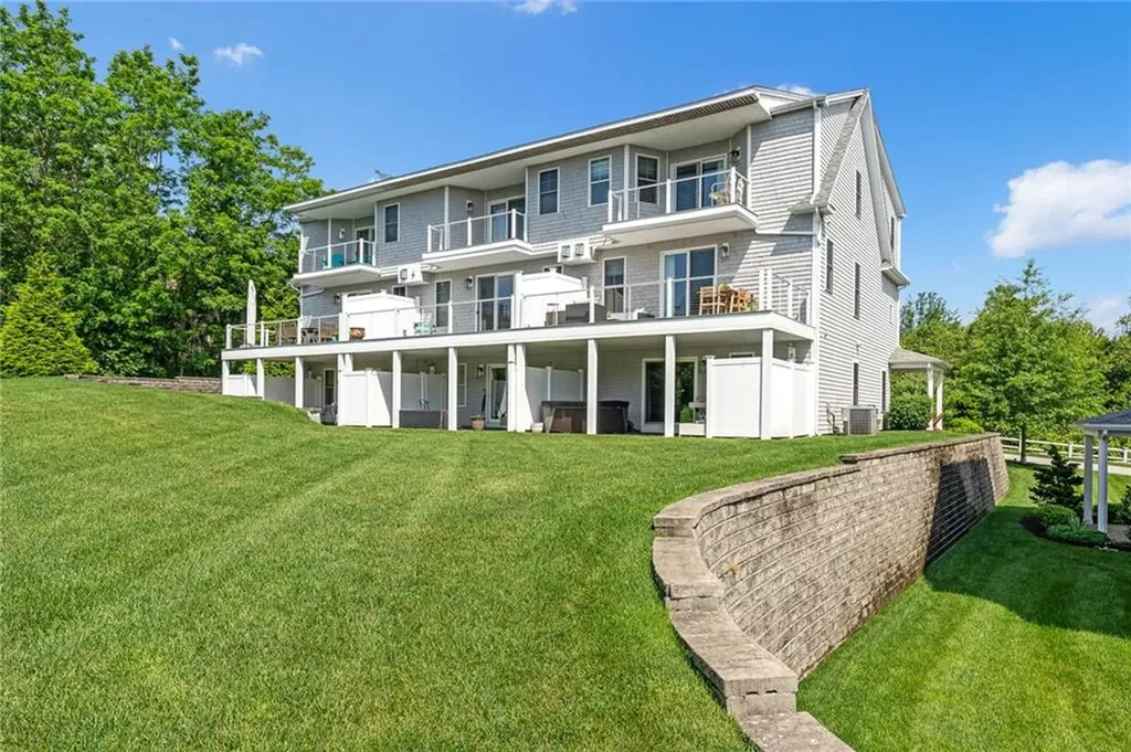 100 Algonquin Road Narragansett RI 02882