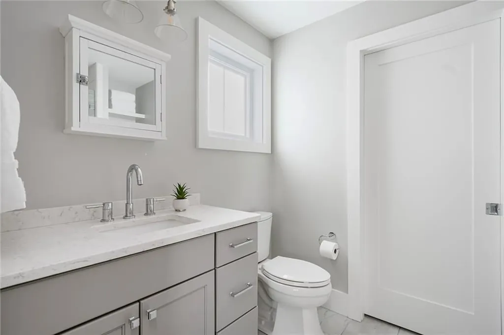 871 Hope Street Providence RI 02906