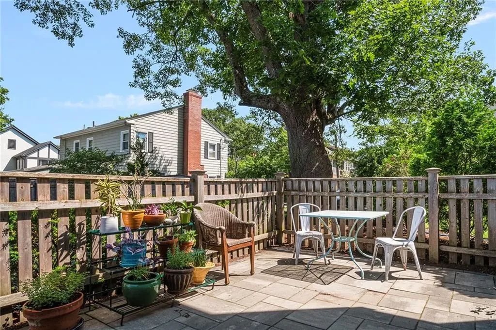 871 Hope Street Providence RI 02906