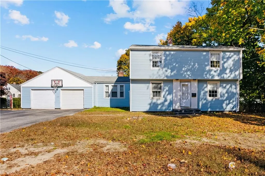 211 Tiogue Avenue Coventry RI 02816