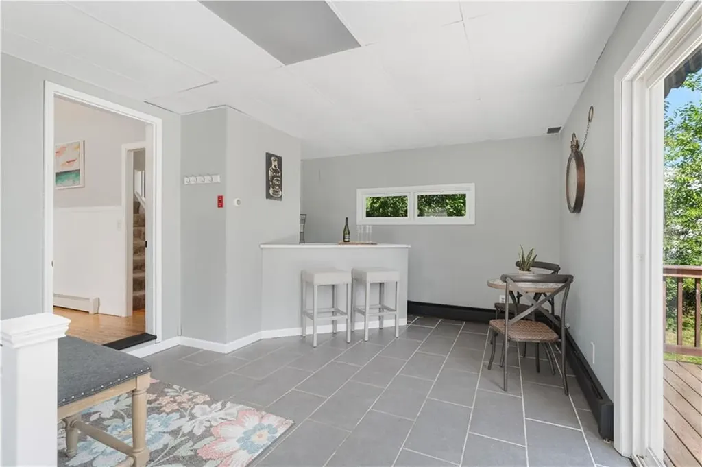 785 Main Avenue Warwick RI 02886