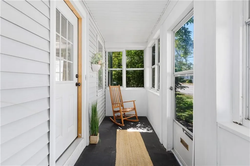 785 Main Avenue Warwick RI 02886