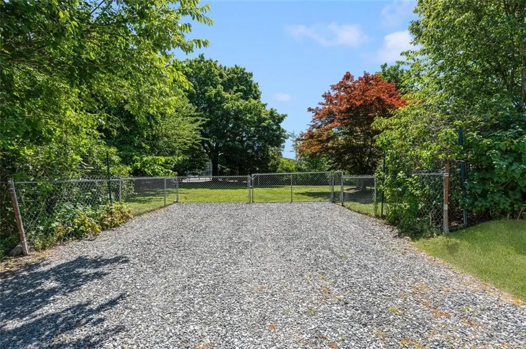 785 Main Avenue Warwick RI 02886