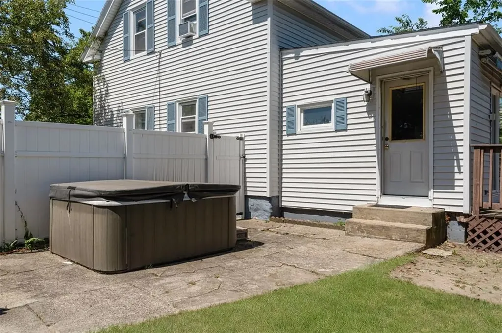 785 Main Avenue Warwick RI 02886