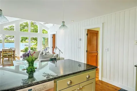 1518 Drift Road Westport MA 02790