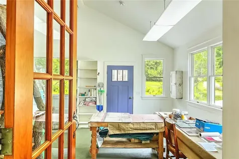 1518 Drift Road Westport MA 02790