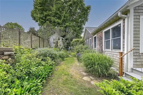 1518 Drift Road Westport MA 02790