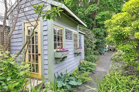 1518 Drift Road Westport MA 02790