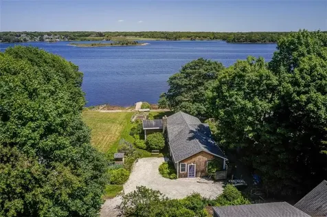 1518 Drift Road Westport MA 02790