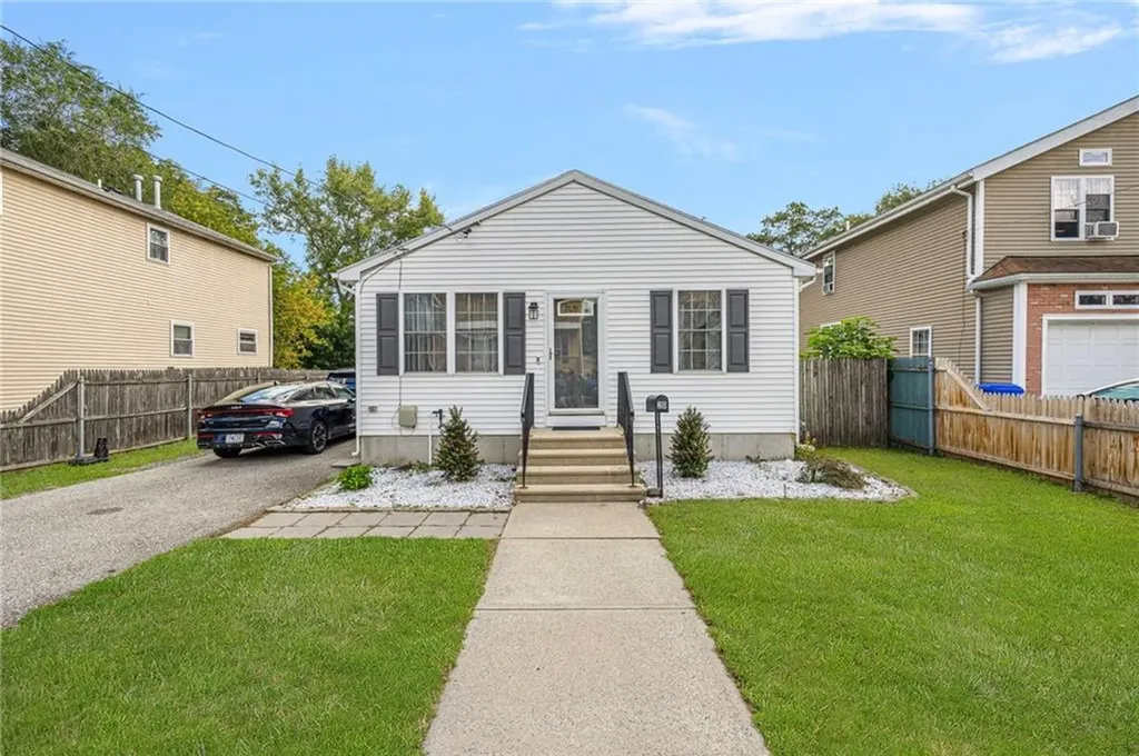 20 Thomas Avenue Pawtucket RI 02860