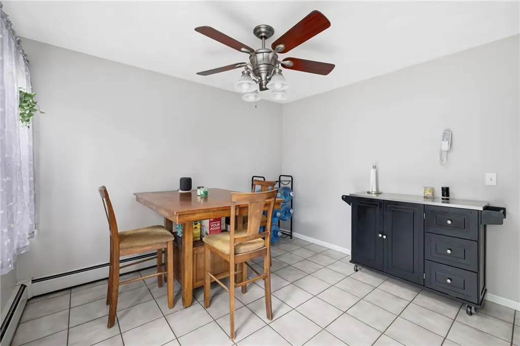 20 Thomas Avenue Pawtucket RI 02860