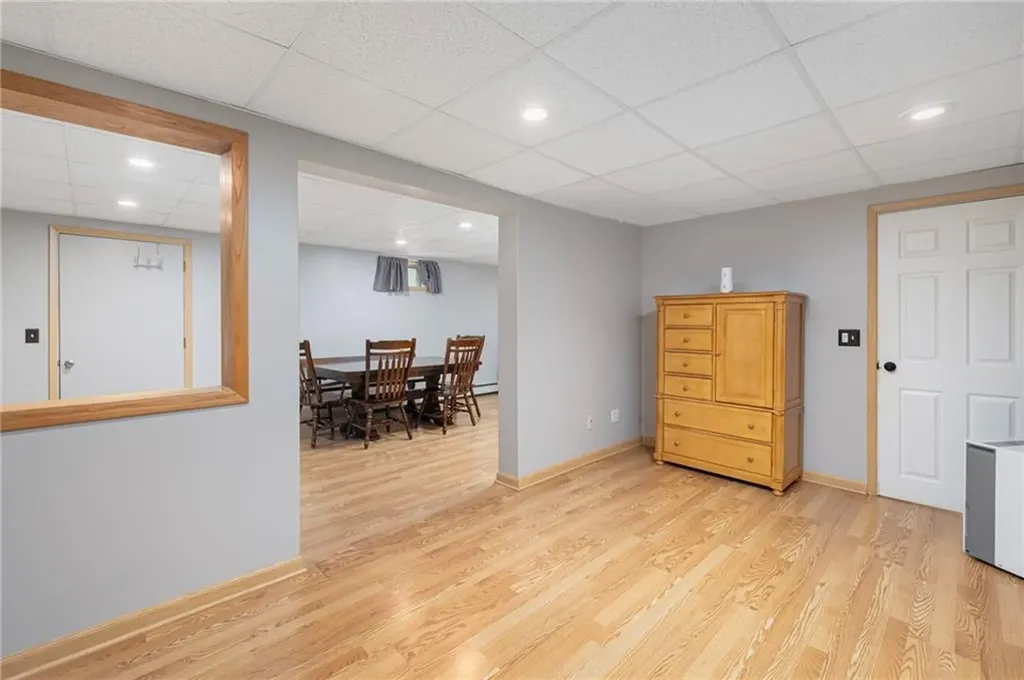 20 Thomas Avenue Pawtucket RI 02860