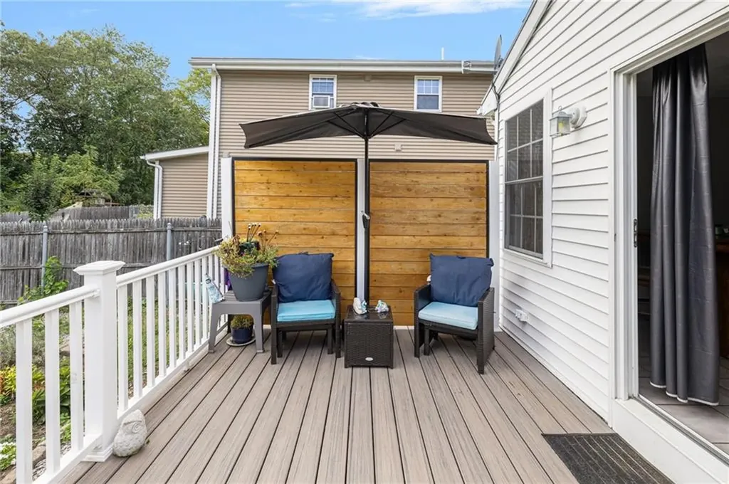 20 Thomas Avenue Pawtucket RI 02860