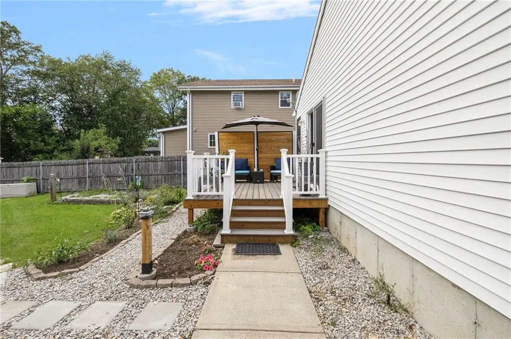 20 Thomas Avenue Pawtucket RI 02860