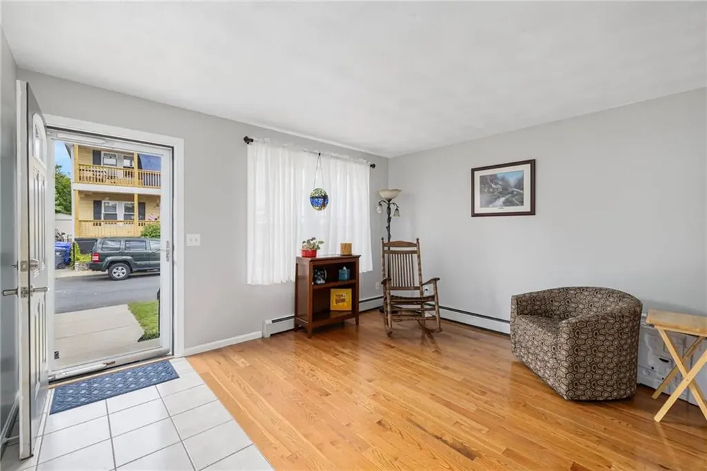 20 Thomas Avenue Pawtucket RI 02860