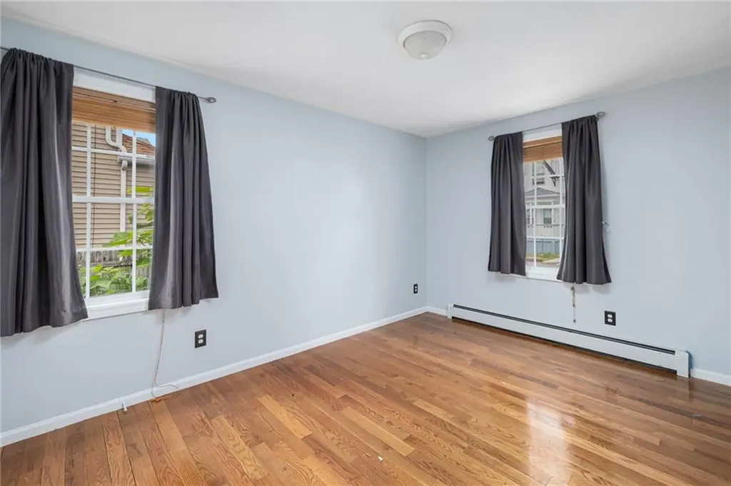 20 Thomas Avenue Pawtucket RI 02860