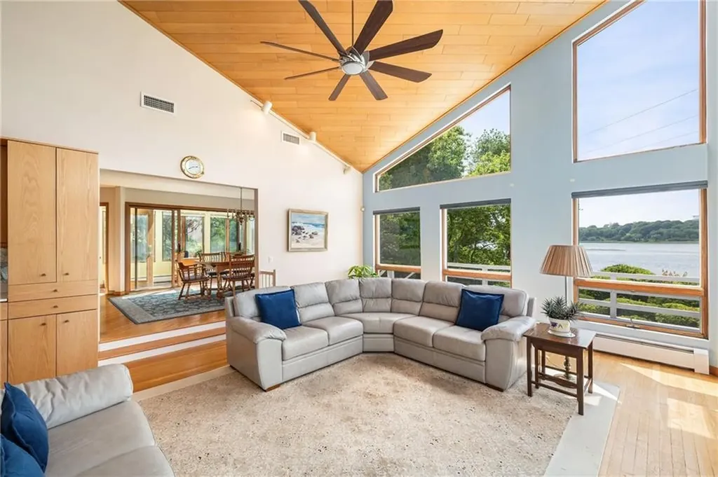 96 Starr Drive Narragansett RI 02882