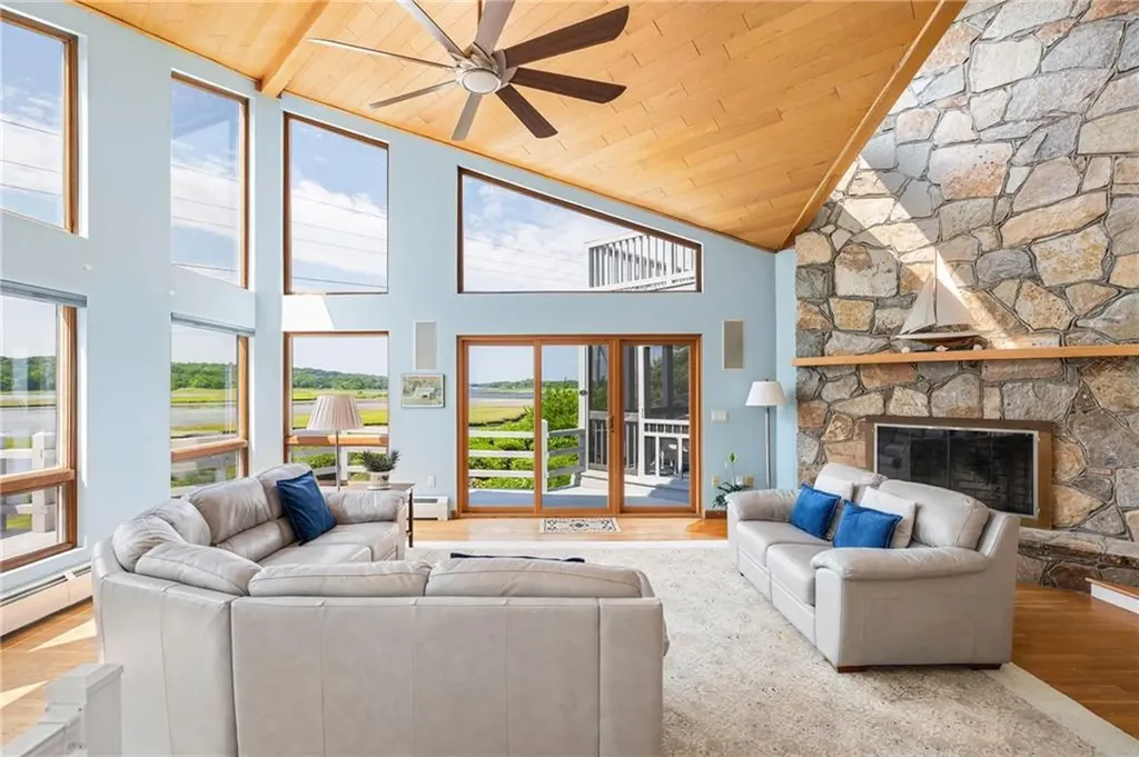 96 Starr Drive Narragansett RI 02882