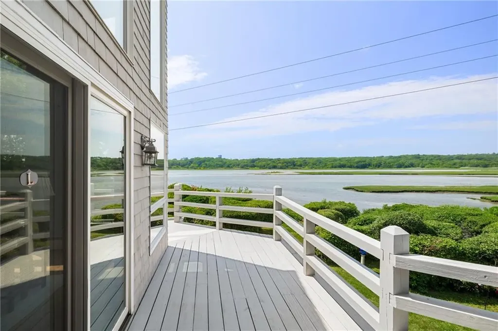 96 Starr Drive Narragansett RI 02882