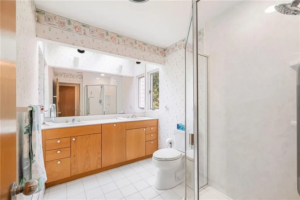 96 Starr Drive Narragansett RI 02882
