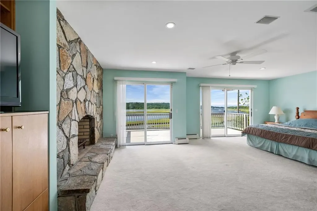 96 Starr Drive Narragansett RI 02882