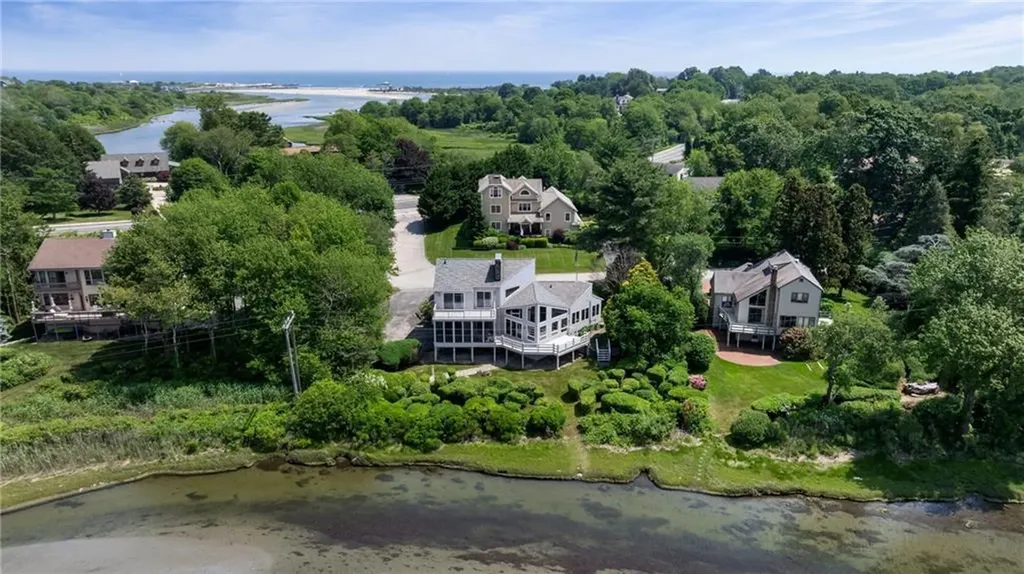96 Starr Drive Narragansett RI 02882