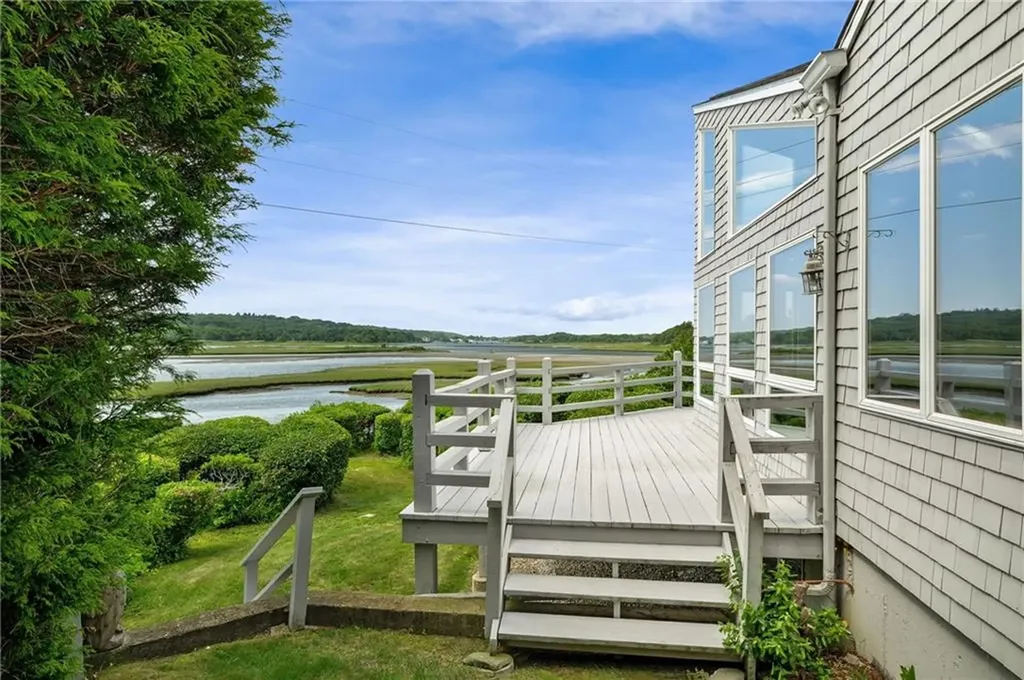 96 Starr Drive Narragansett RI 02882