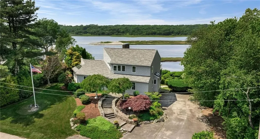 96 Starr Drive Narragansett RI 02882