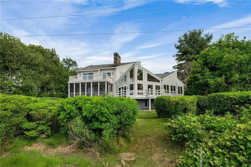 96 Starr Drive Narragansett RI 02882