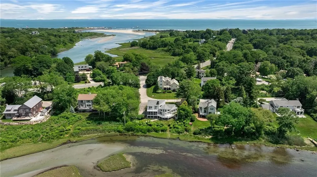 96 Starr Drive Narragansett RI 02882