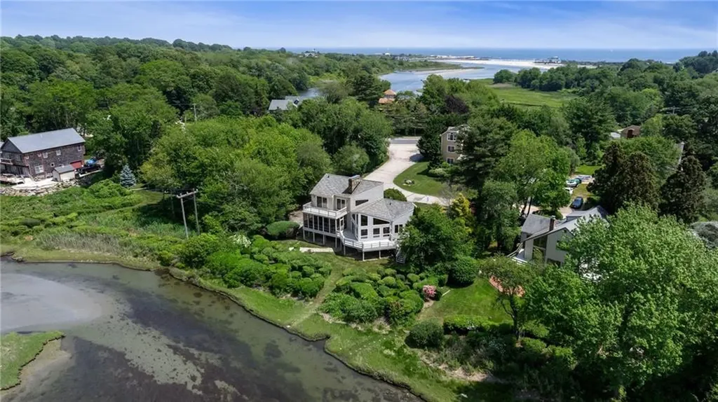 96 Starr Drive Narragansett RI 02882