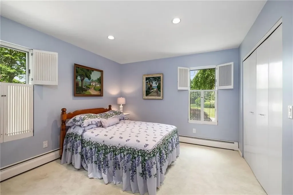 96 Starr Drive Narragansett RI 02882