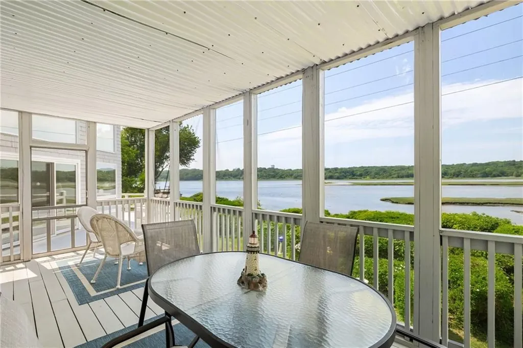 96 Starr Drive Narragansett RI 02882