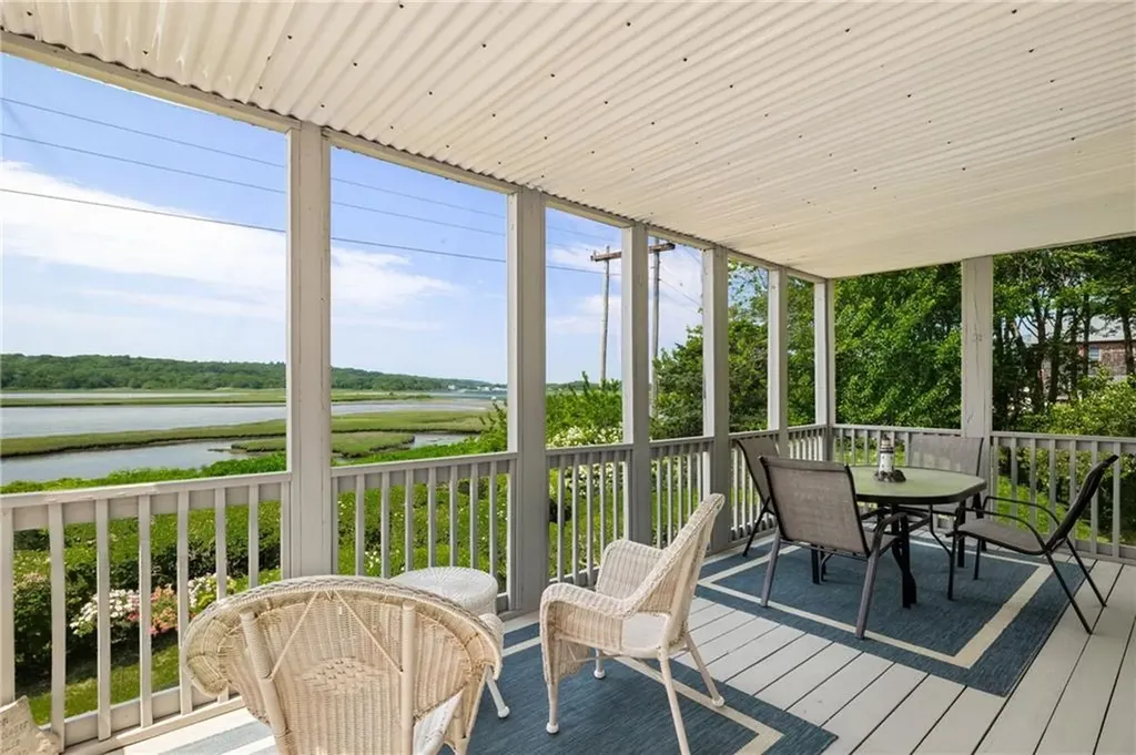 96 Starr Drive Narragansett RI 02882