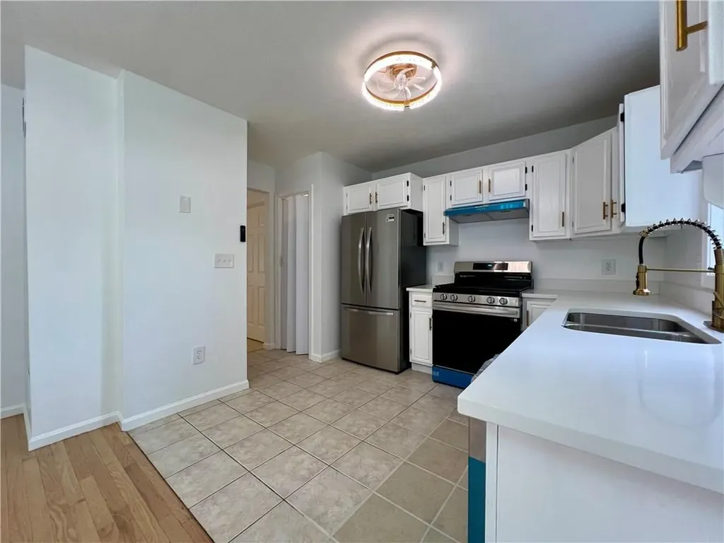 17 Hagan Street Providence RI 02904