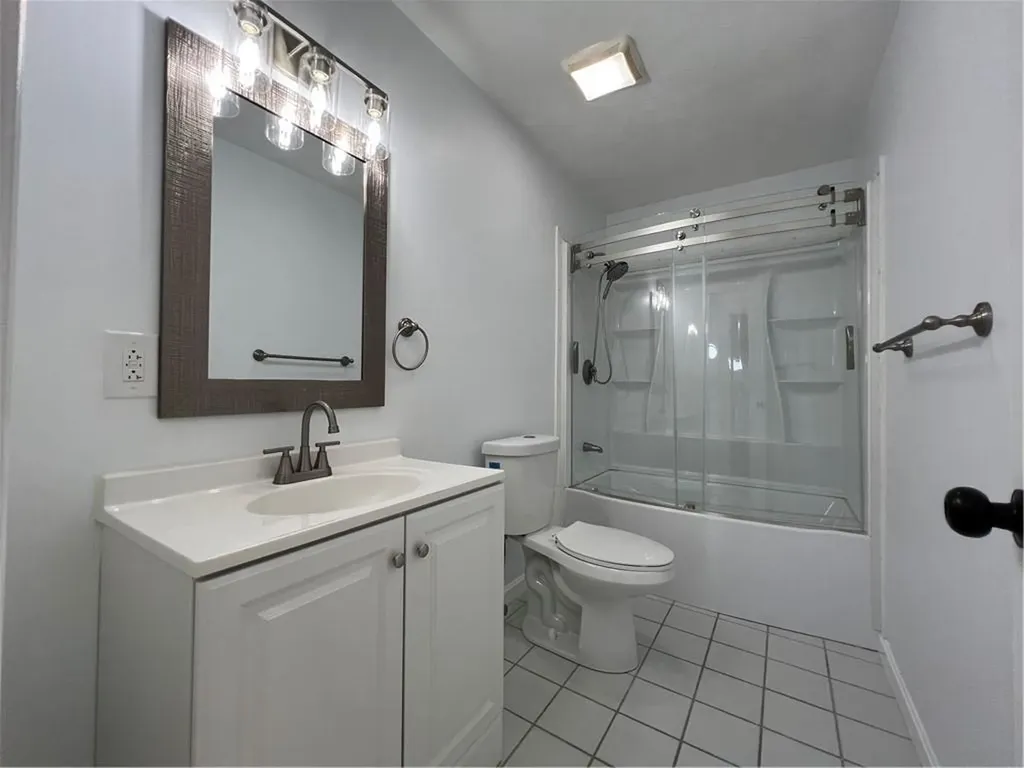 17 Hagan Street Providence RI 02904