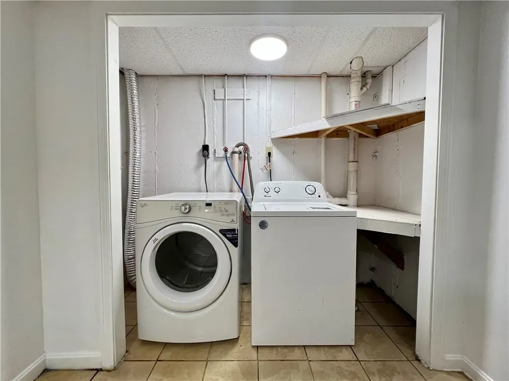 17 Hagan Street Providence RI 02904