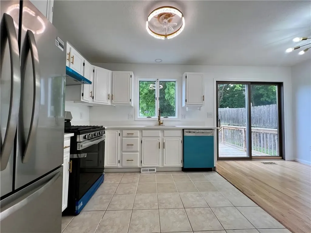 17 Hagan Street Providence RI 02904