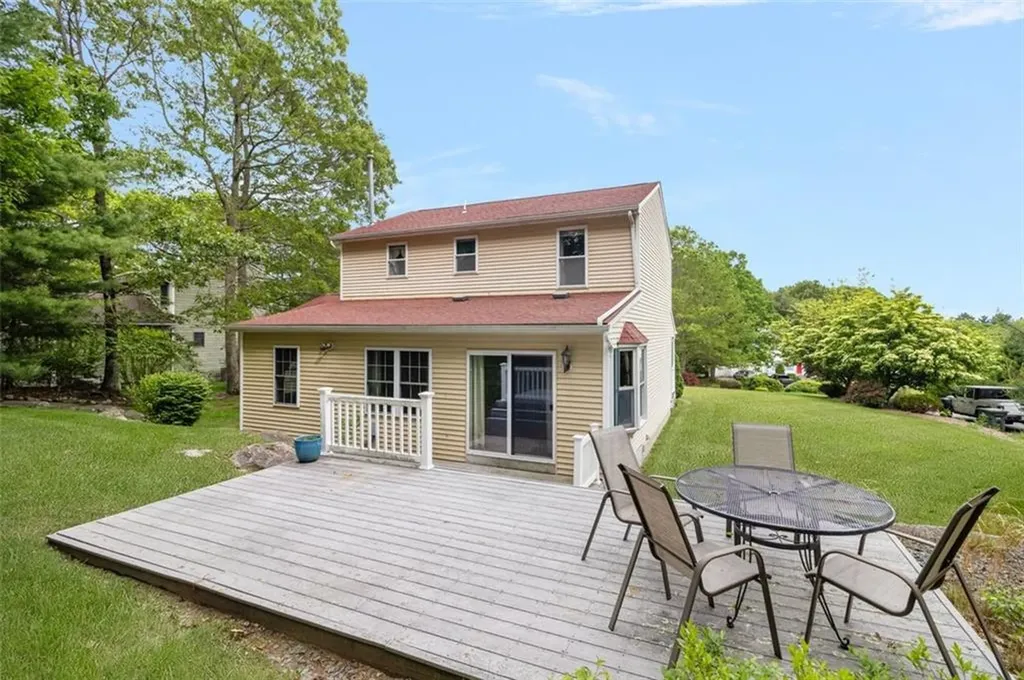 26 Cobblestone Terrace Coventry RI 02816