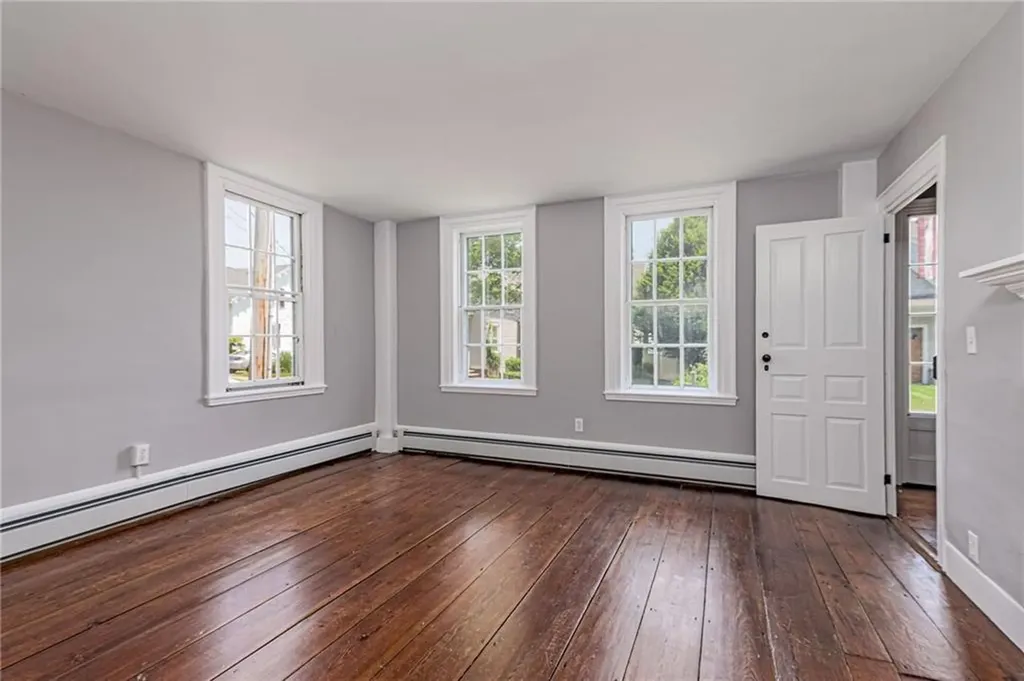 34 Pleasant Street North Kingstown RI 02852