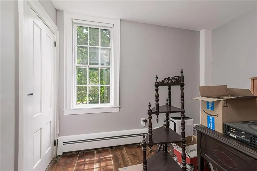 34 Pleasant Street North Kingstown RI 02852